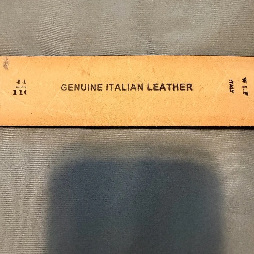 Tommy Bahama Tan Leather Belt - Picture 4 of 8